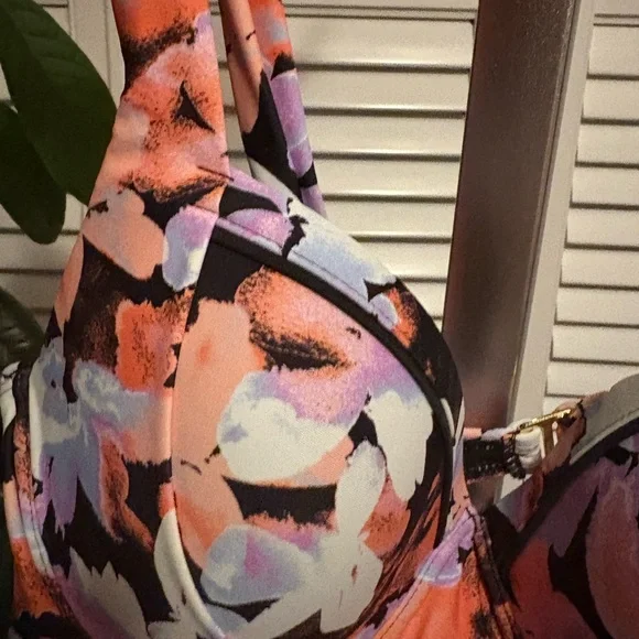 Time and Tru Floral Underwire Bikini Top - Picture 13 of 15